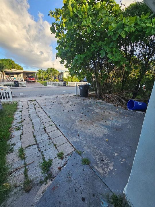 En Venta: $369,000 (3 camas, 3 baños, 1432 Pies cuadrados)