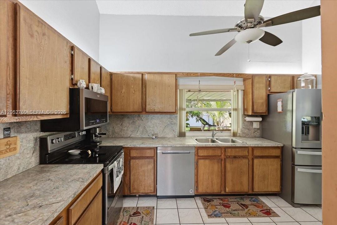 For Sale: $549,999 (3 beds, 2 baths, 1343 Square Feet)