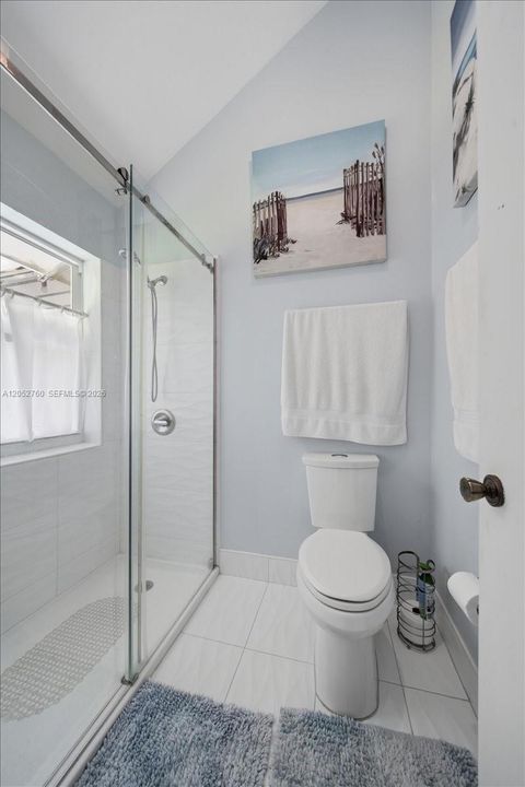 For Sale: $549,999 (3 beds, 2 baths, 1343 Square Feet)
