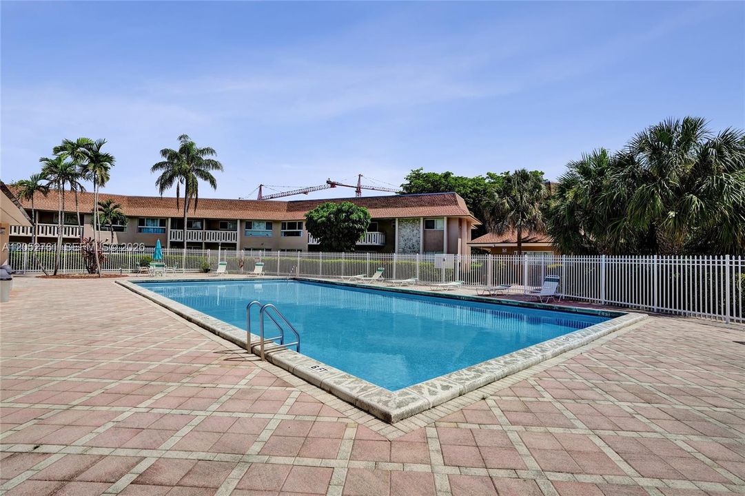 На продажу: $375,000 (2 спален, 2 ванн, 1030 Квадратных фут)