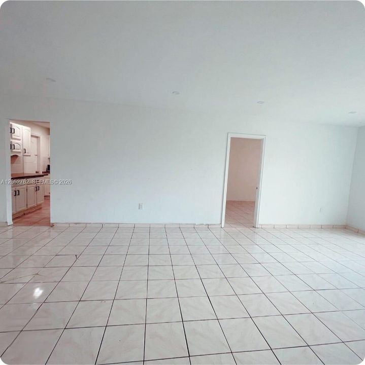 На продажу: $325,000 (3 спален, 2 ванн, 1180 Квадратных фут)