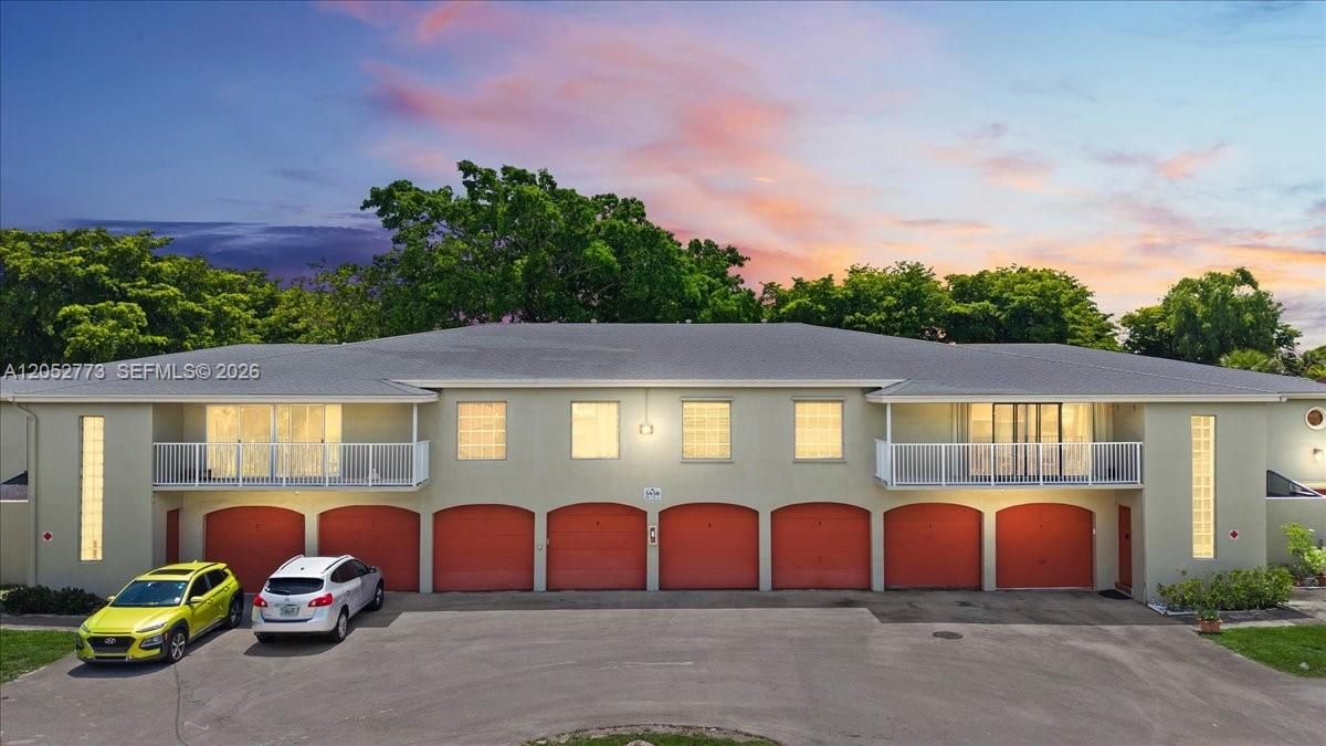 На продажу: $225,000 (2 спален, 2 ванн, 1750 Квадратных фут)