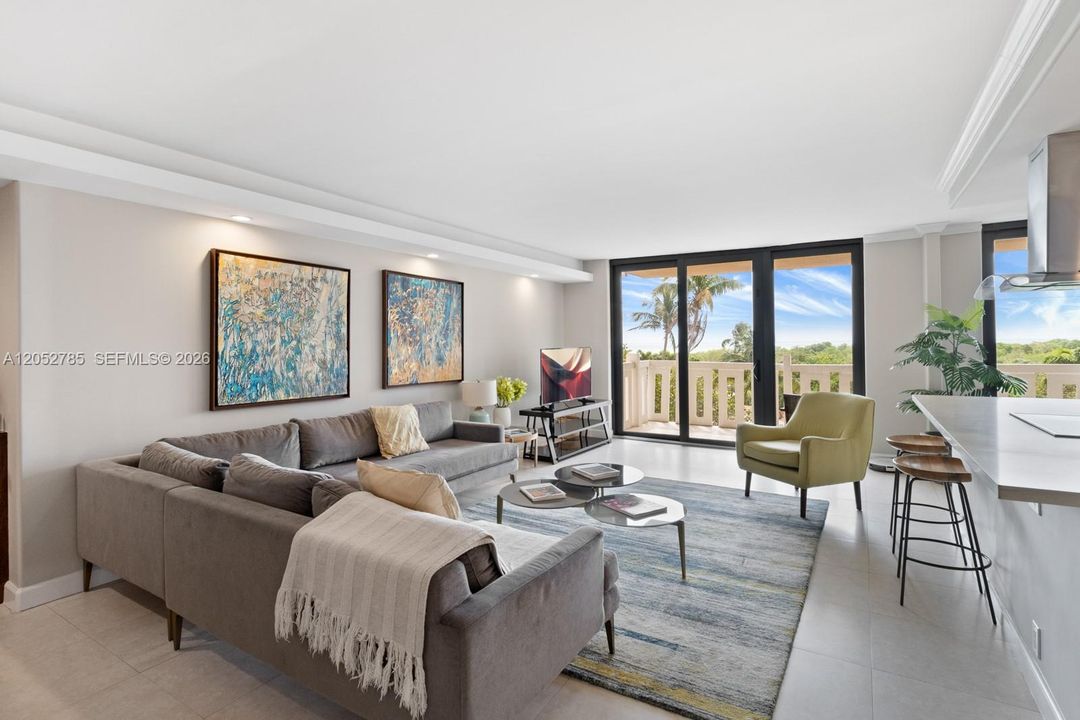 For Sale: $1,570,000 (2 beds, 2 baths, 1597 Square Feet)