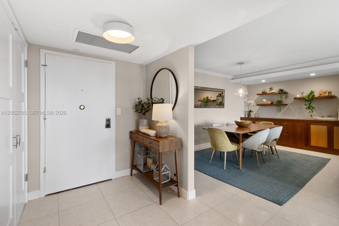 For Sale: $1,570,000 (2 beds, 2 baths, 1597 Square Feet)