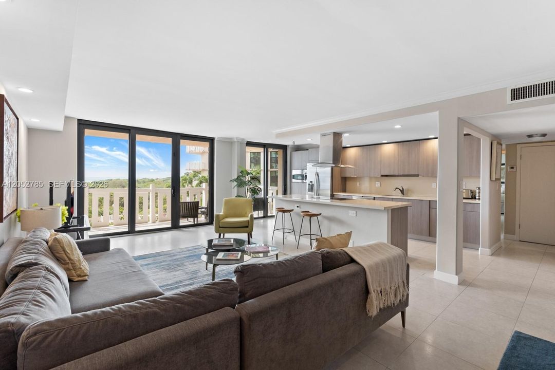 For Sale: $1,570,000 (2 beds, 2 baths, 1597 Square Feet)