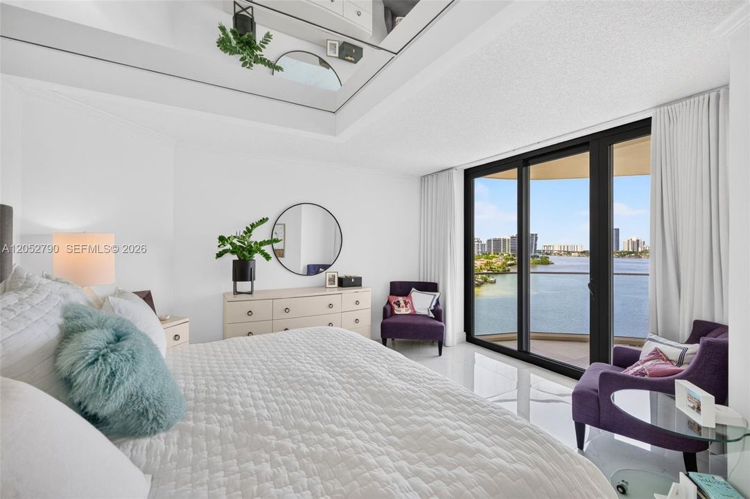 En Venta: $1,150,000 (2 camas, 2 baños, 1910 Pies cuadrados)