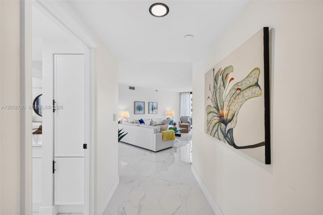 En Venta: $1,150,000 (2 camas, 2 baños, 1910 Pies cuadrados)