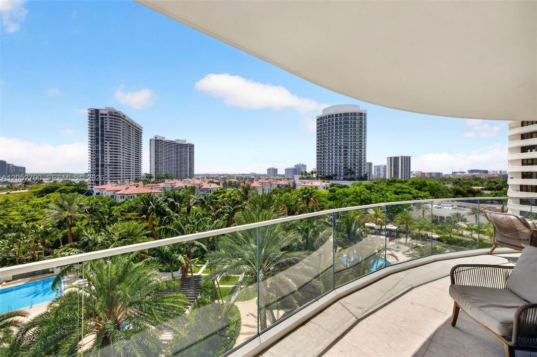 En Venta: $1,150,000 (2 camas, 2 baños, 1910 Pies cuadrados)