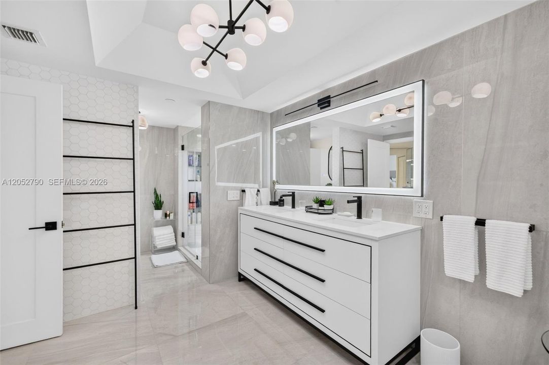En Venta: $1,150,000 (2 camas, 2 baños, 1910 Pies cuadrados)