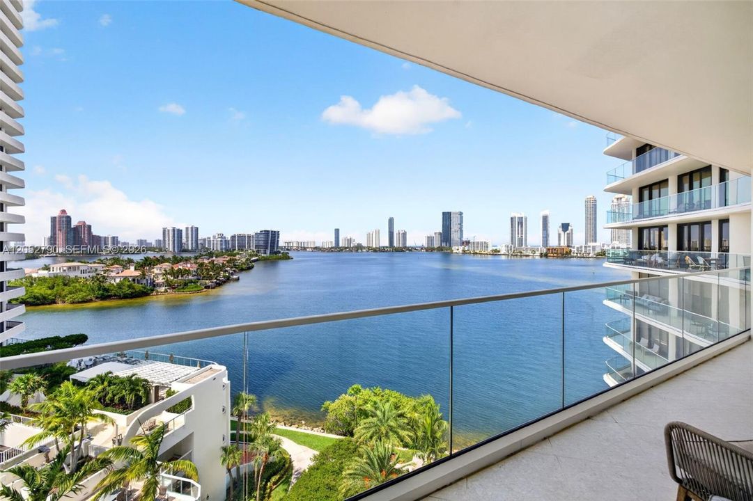 En Venta: $1,150,000 (2 camas, 2 baños, 1910 Pies cuadrados)