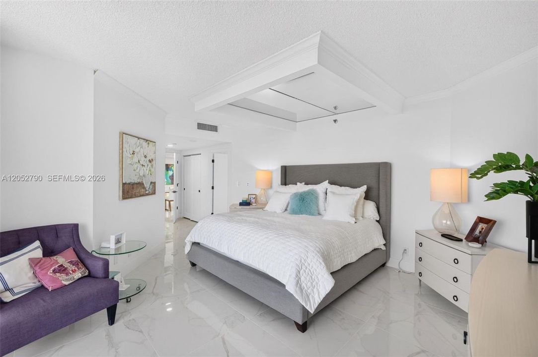 En Venta: $1,150,000 (2 camas, 2 baños, 1910 Pies cuadrados)