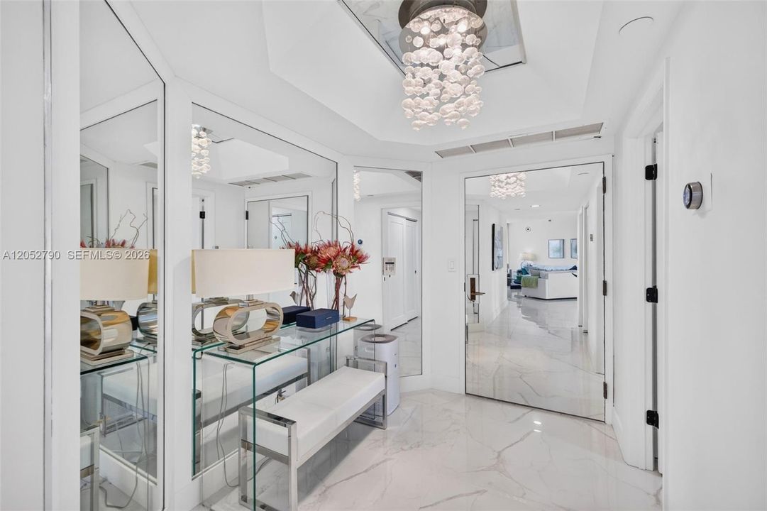 En Venta: $1,150,000 (2 camas, 2 baños, 1910 Pies cuadrados)