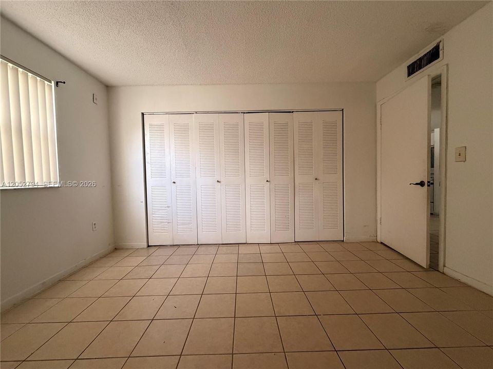 For Rent: $1,600 (1 beds, 1 baths, 679 Square Feet)