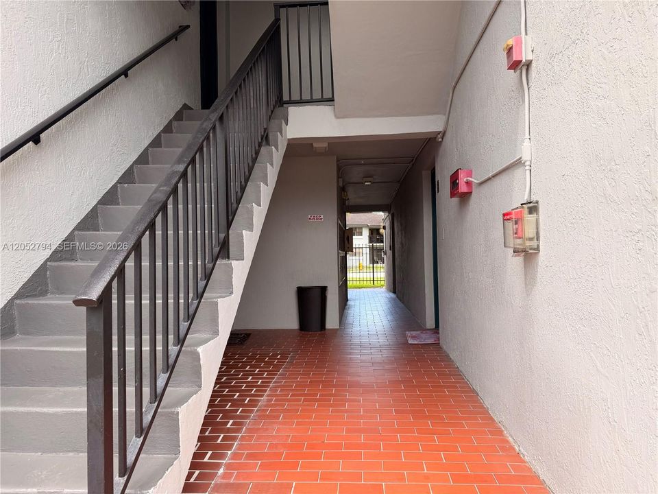 For Rent: $1,600 (1 beds, 1 baths, 679 Square Feet)