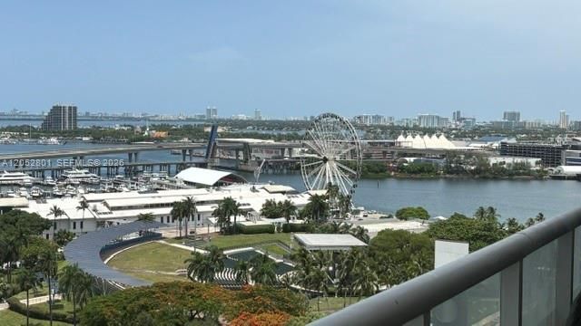待售: $685,000 (2 贝兹, 2 浴室, 1256 平方英尺)
