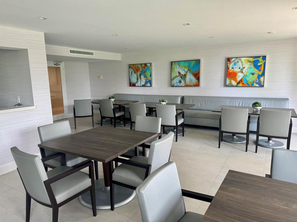 Club Room Pic 2