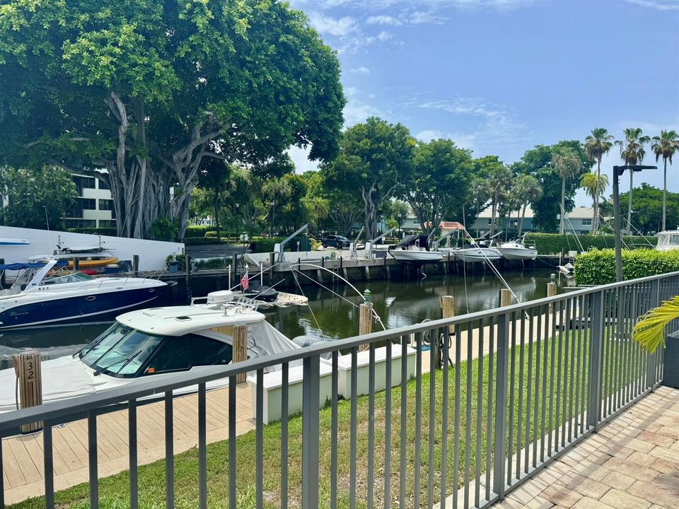 Docks
