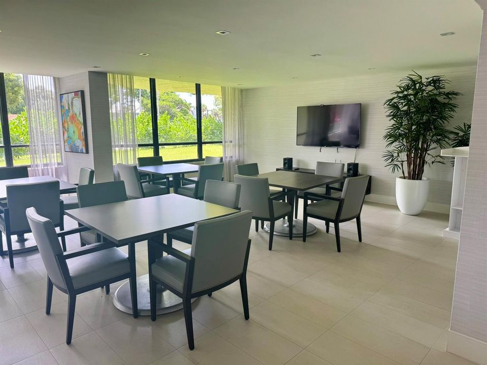 Club Room Pic 1