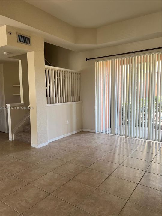 En Renta: $2,950 (3 camas, 2 baños, 1454 Pies cuadrados)