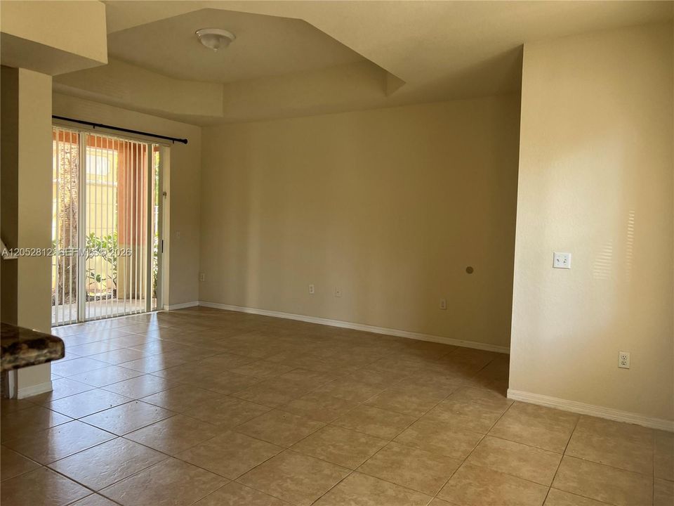 En Renta: $2,950 (3 camas, 2 baños, 1454 Pies cuadrados)