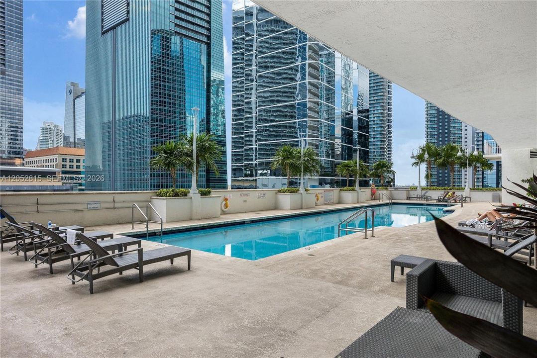 For Rent: $6,000 (3 beds, 2 baths, 1232 Square Feet)
