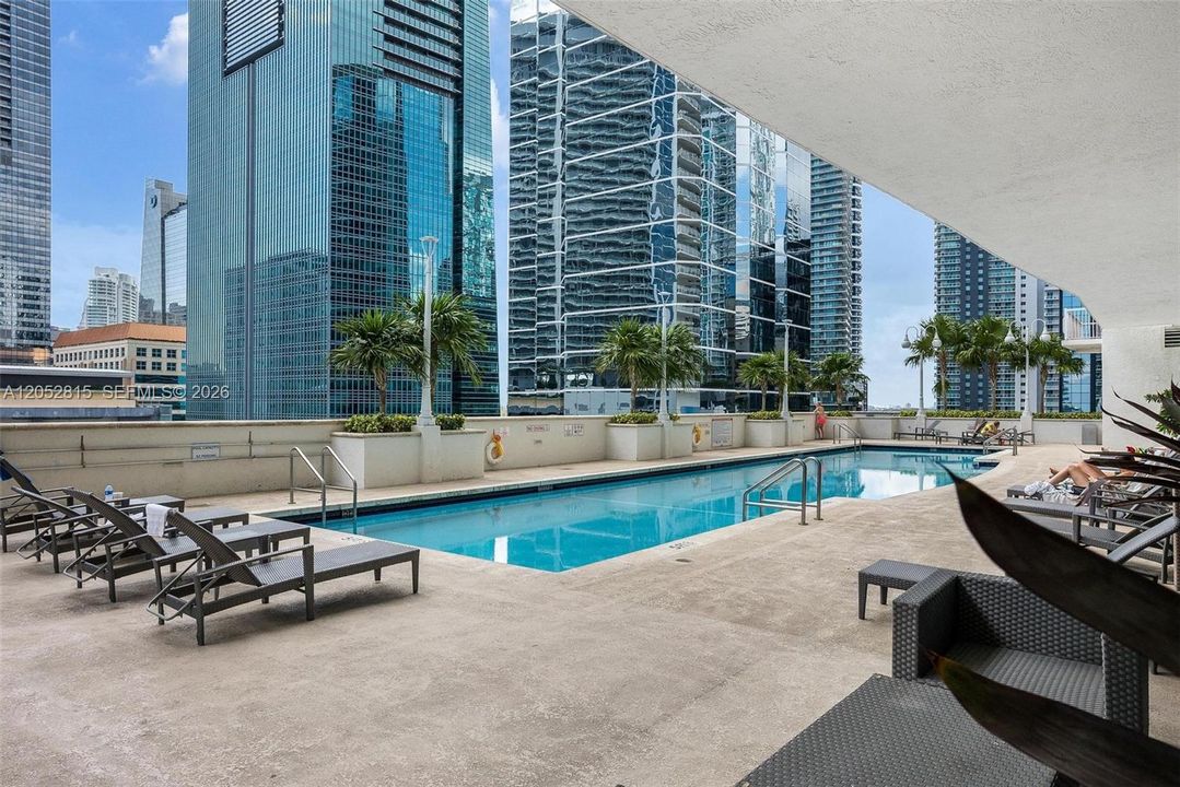 For Rent: $6,000 (3 beds, 2 baths, 1232 Square Feet)