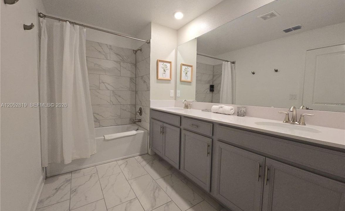 En Venta: $421,500 (5 camas, 4 baños, 0 Pies cuadrados)