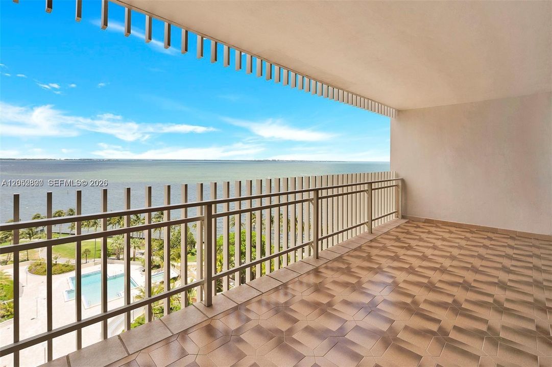 For Rent: $6,500 (2 beds, 2 baths, 1882 Square Feet)