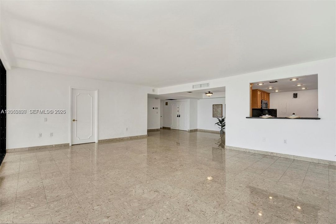 For Rent: $6,500 (2 beds, 2 baths, 1882 Square Feet)