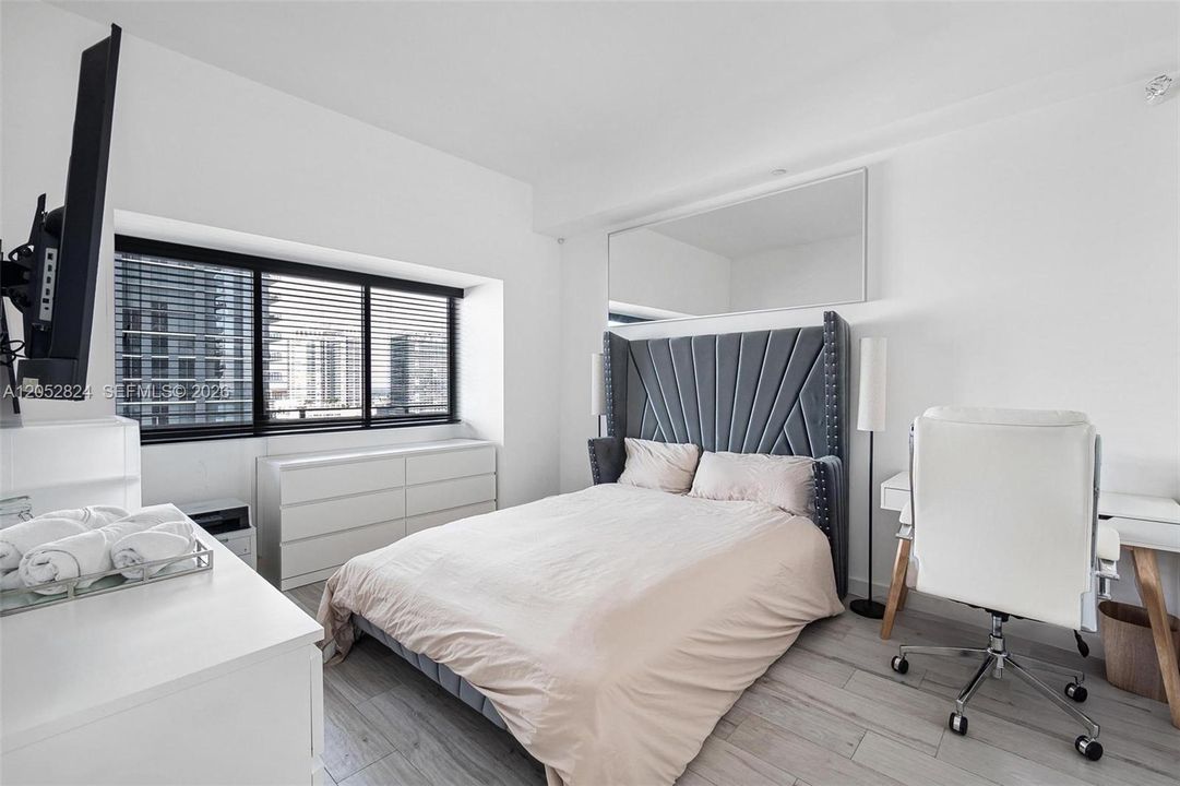 2nd Bedroom