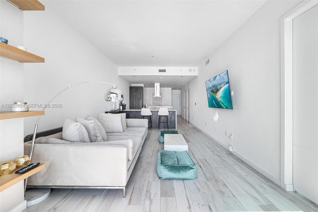 В аренду: $6,800 (2 спален, 2 ванн, 1187 Квадратных фут)