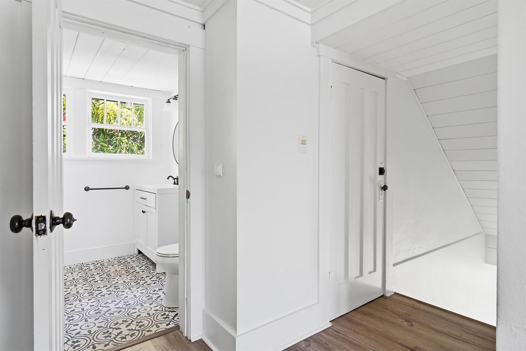 515-46TH-STREET-33407-021
