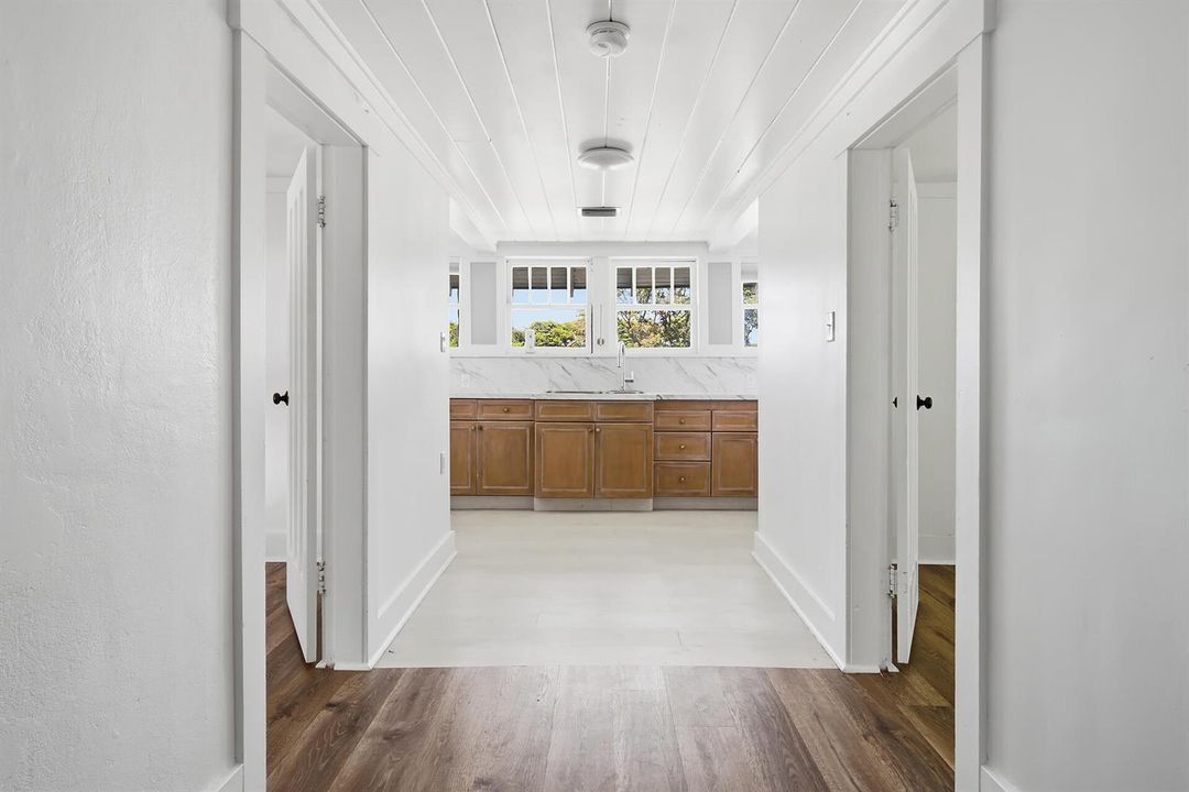 515-46TH-STREET-33407-011