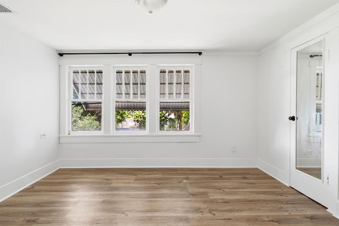 515-46TH-STREET-33407-017