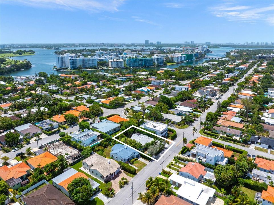 На продажу: $3,495,000 (4 спален, 3 ванн, 2239 Квадратных фут)