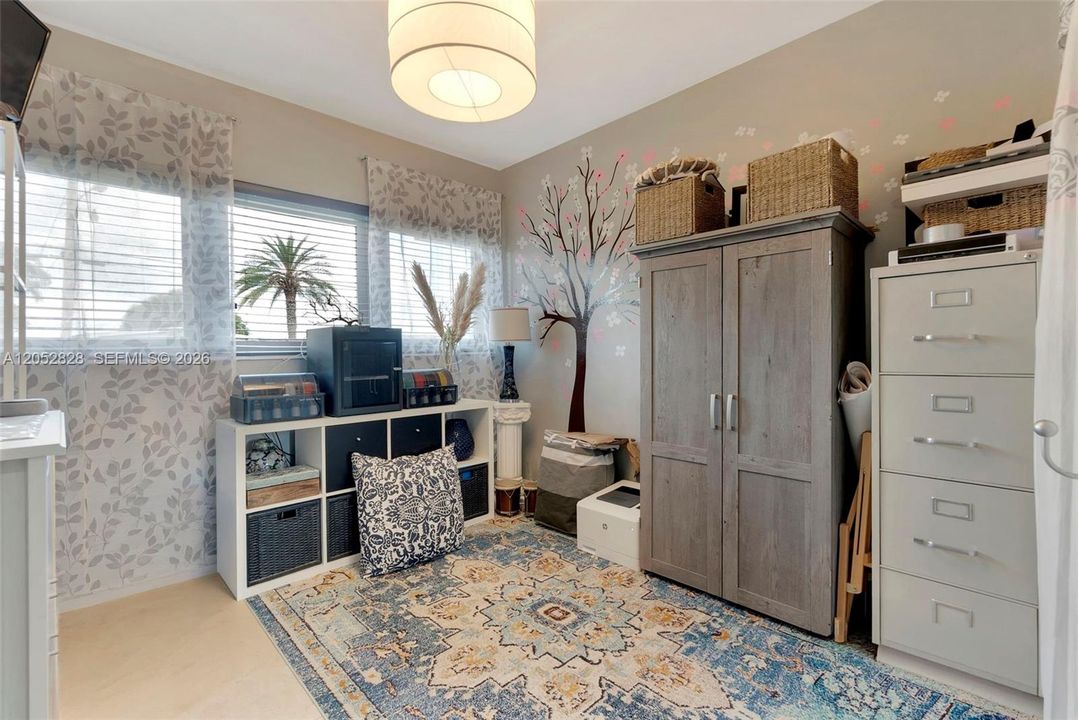 En Venta: $689,000 (3 camas, 2 baños, 1220 Pies cuadrados)