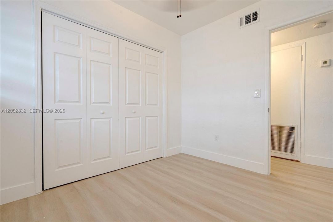В аренду: $3,450 (3 спален, 2 ванн, 1376 Квадратных фут)