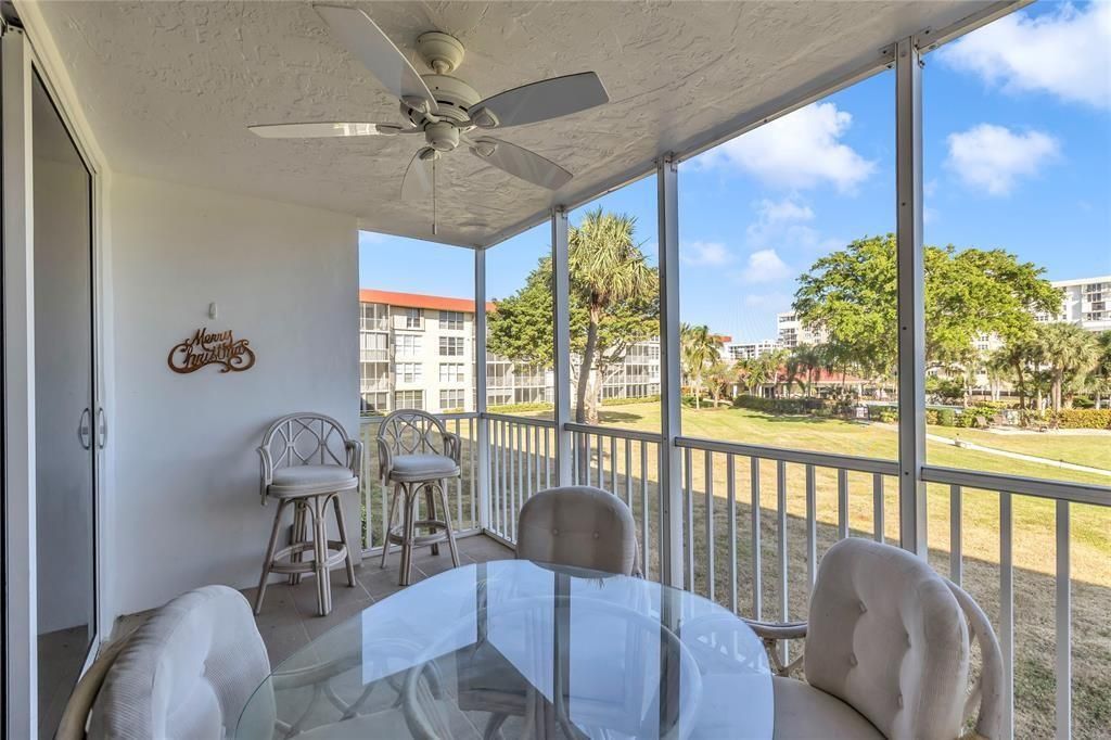 Screened Balcony
