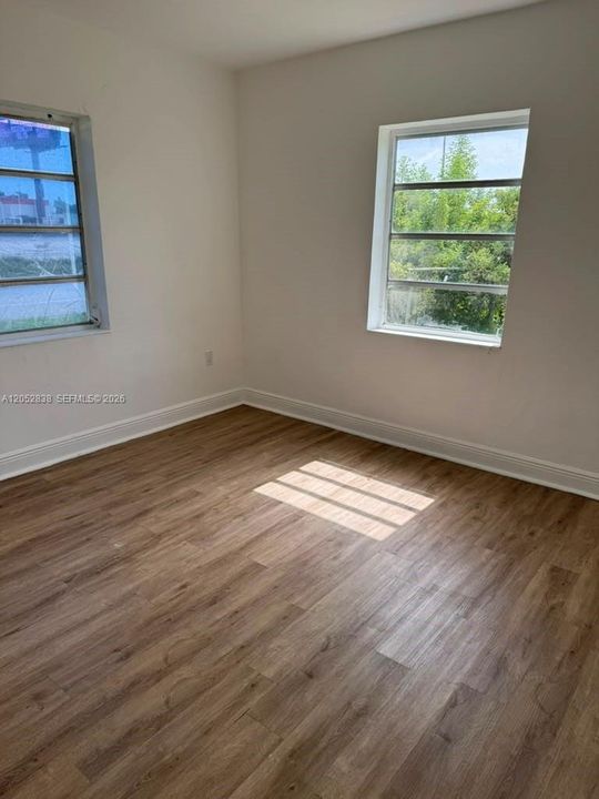 В аренду: $2,600 (3 спален, 1 ванн, 0 Квадратных фут)