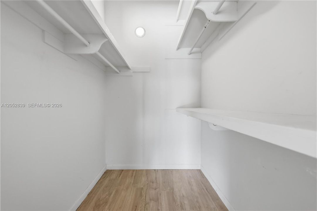 For Sale: $450,000 (2 beds, 2 baths, 1196 Square Feet)