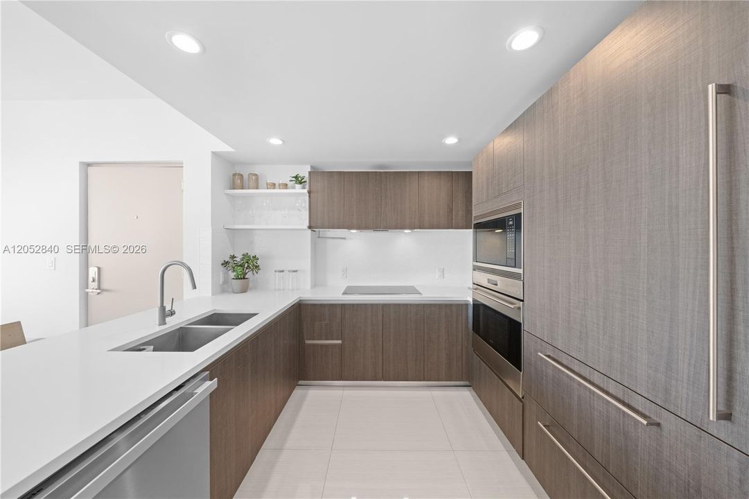 For Rent: $9,000 (2 beds, 2 baths, 1207 Square Feet)