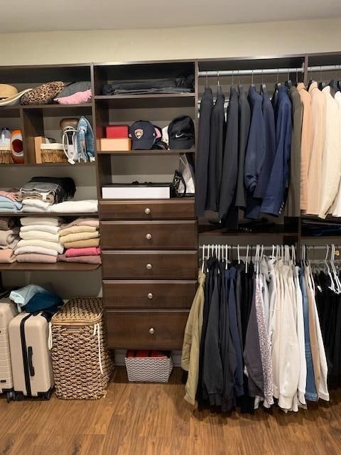 Walk in closet
