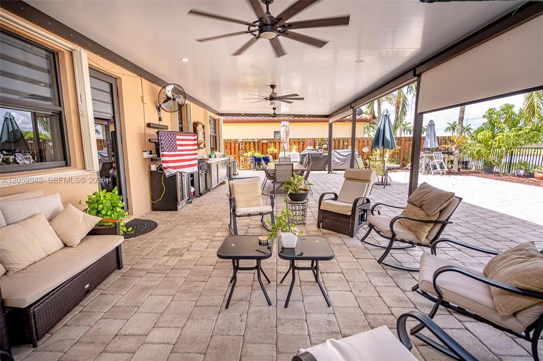 For Sale: $665,000 (4 beds, 2 baths, 2600 Square Feet)