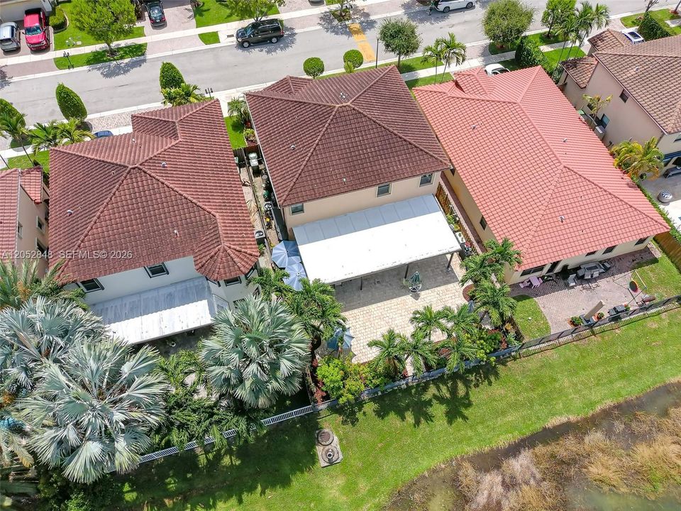 For Sale: $665,000 (4 beds, 2 baths, 2600 Square Feet)