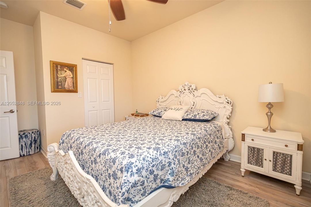 For Sale: $665,000 (4 beds, 2 baths, 2600 Square Feet)