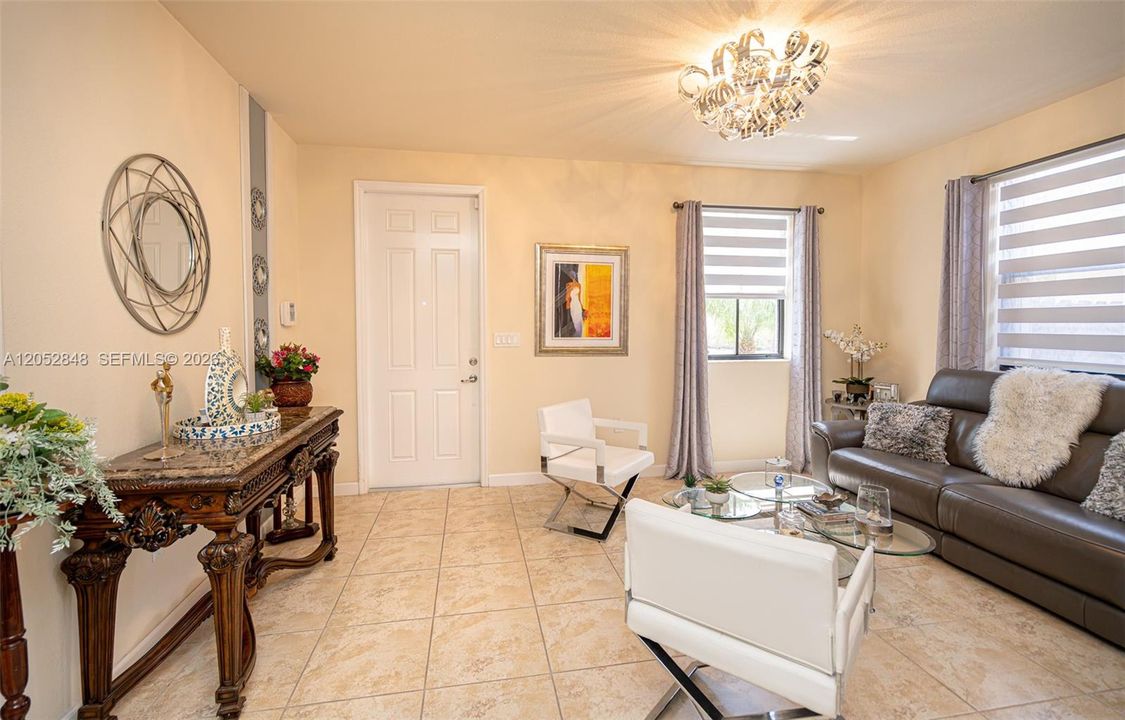 For Sale: $665,000 (4 beds, 2 baths, 2600 Square Feet)