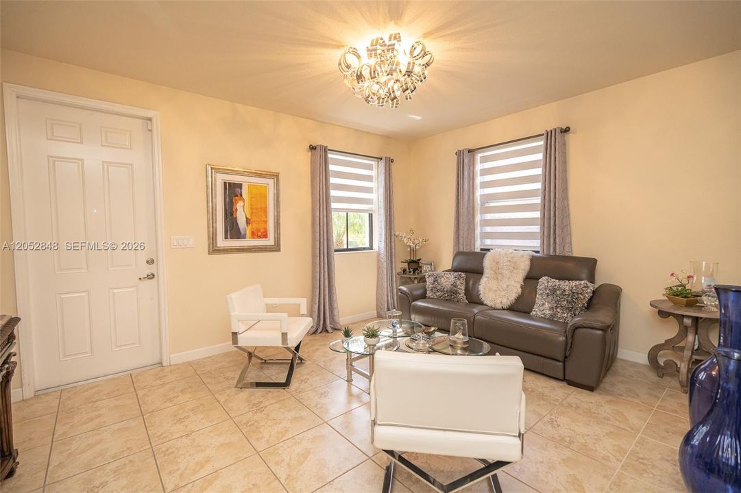 For Sale: $665,000 (4 beds, 2 baths, 2600 Square Feet)