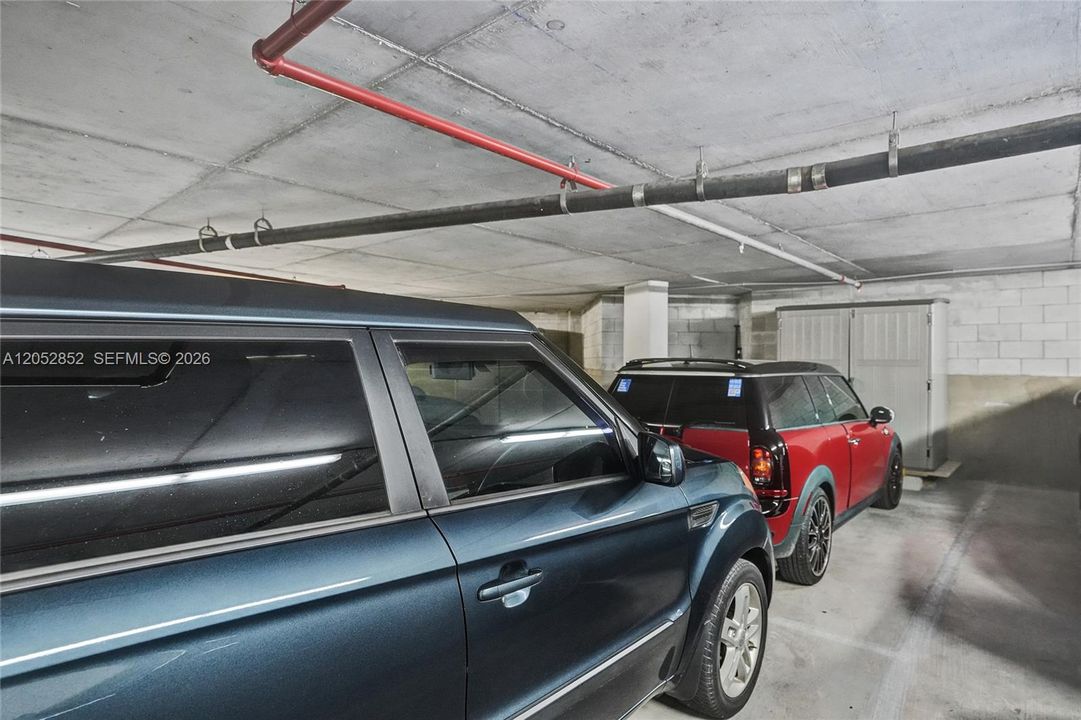 For Sale: $689,000 (1 beds, 1 baths, 1046 Square Feet)