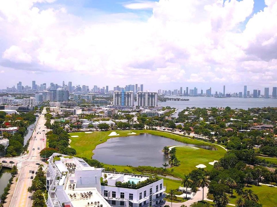 For Sale: $689,000 (1 beds, 1 baths, 1046 Square Feet)