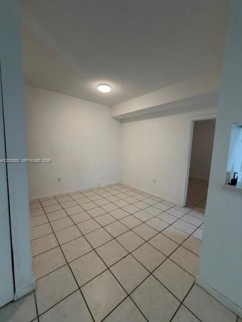На продажу: $219,000 (2 спален, 2 ванн, 854 Квадратных фут)